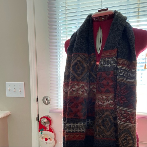 Foulards & accessories SAA Inc. Nordic print unisex fringed scarves. Used. - Picture 5 of 8